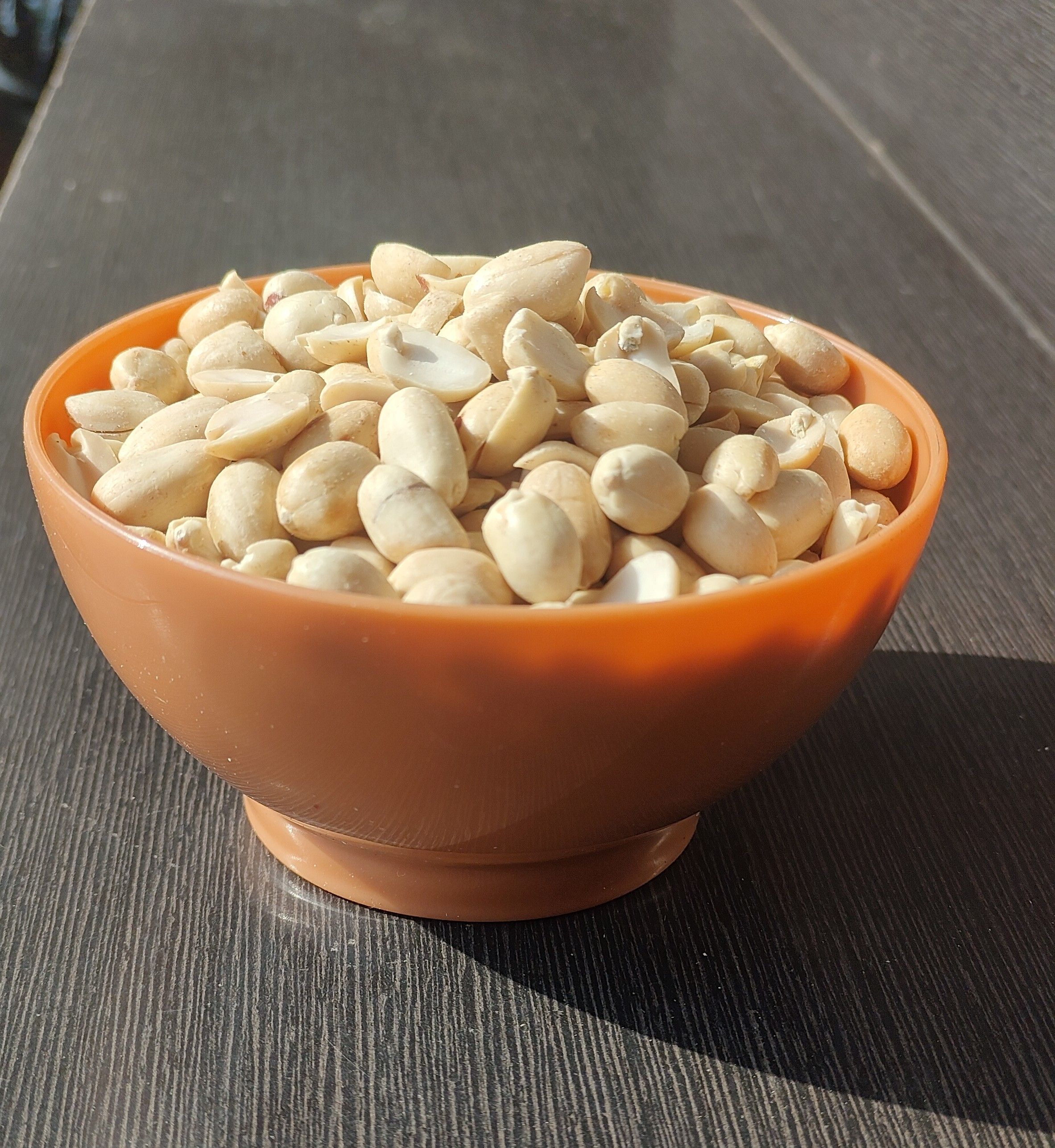 Roasted unskinned peanuts[size;medium/big]